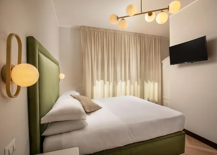 Daplace - Gran Torino Hotel *